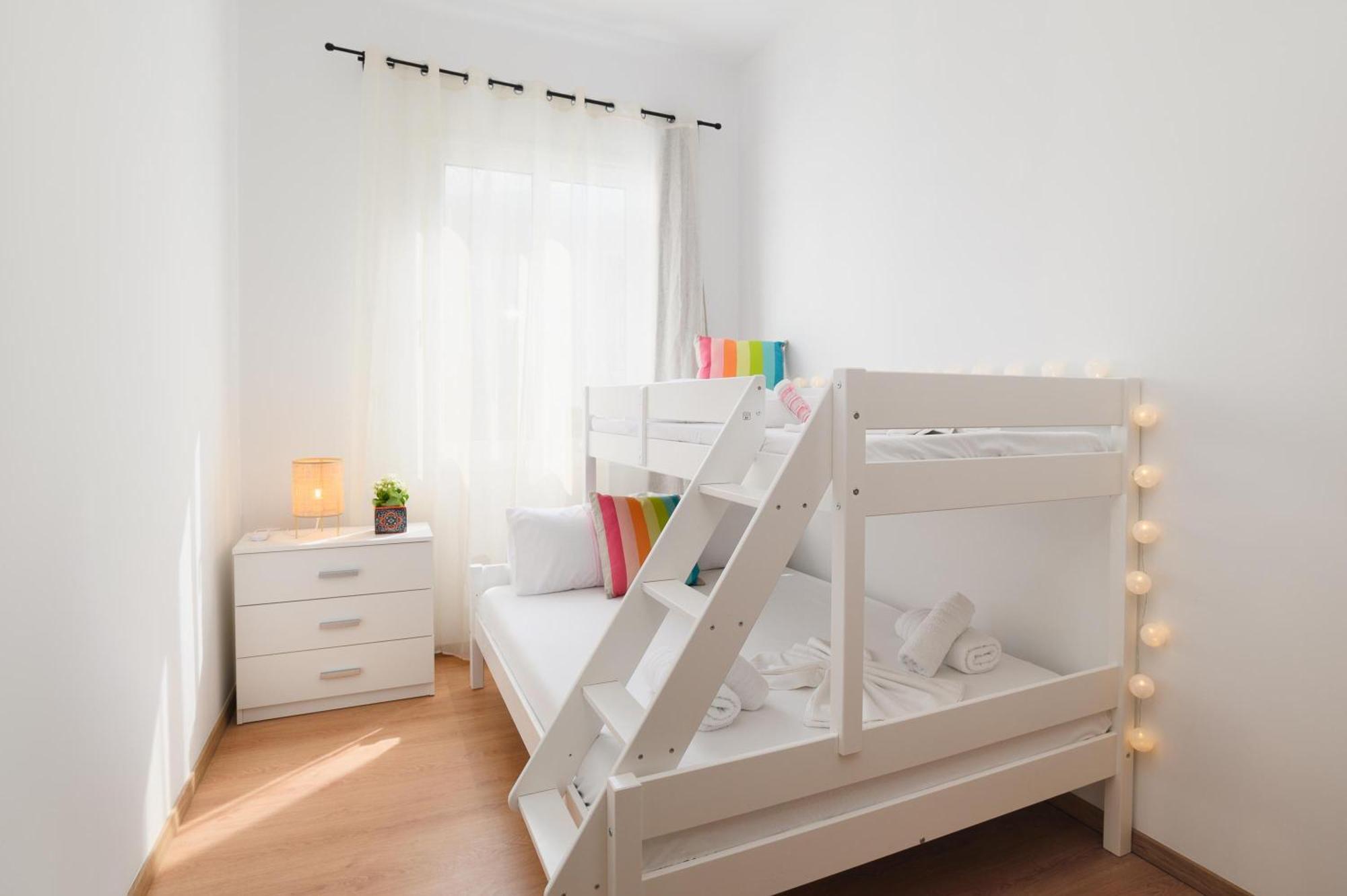 Mandraki City Center Apartments Родос Экстерьер фото